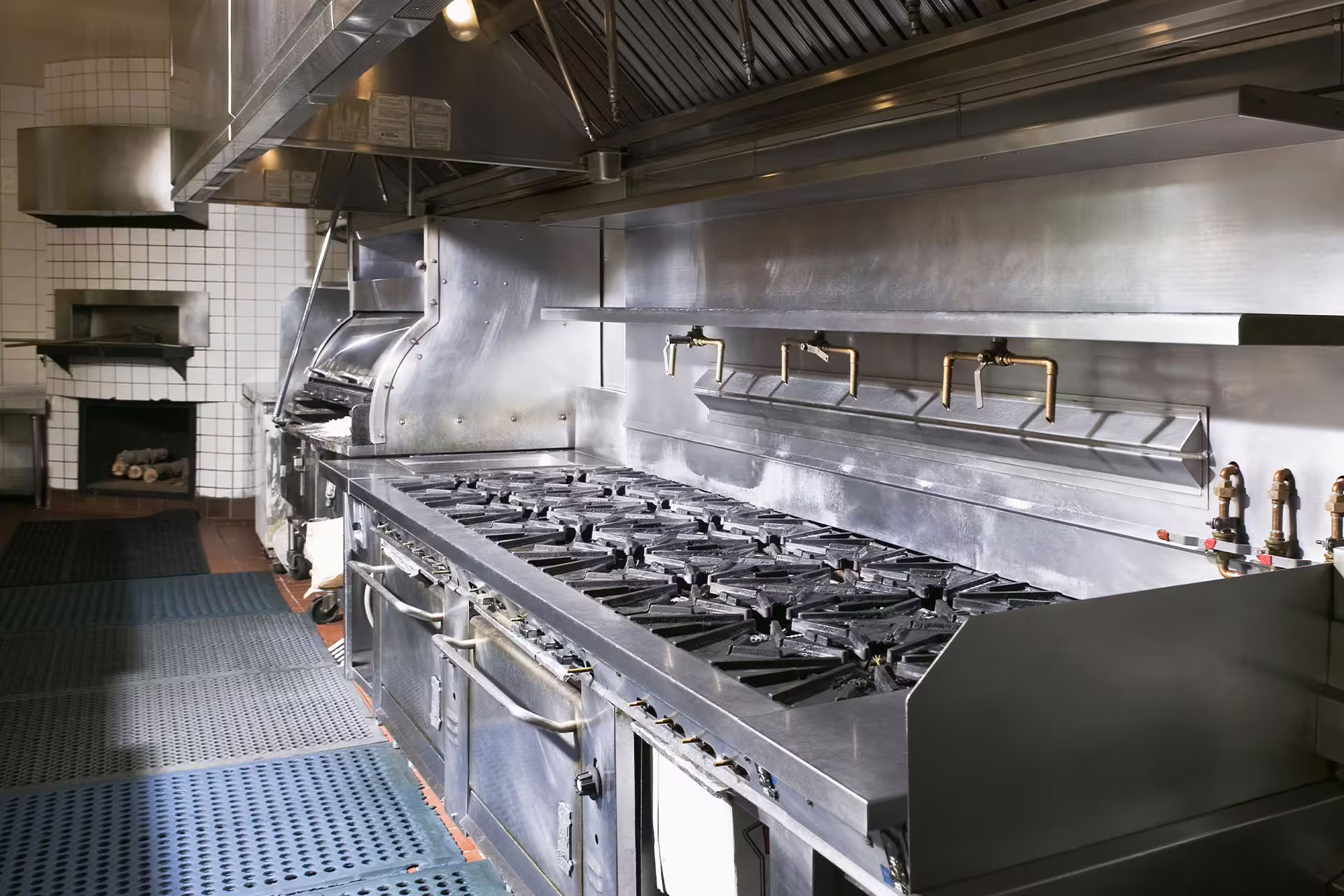 Desengrasantes para Cocina Industrial: La Solución Eficaz para una Limpieza Impecable